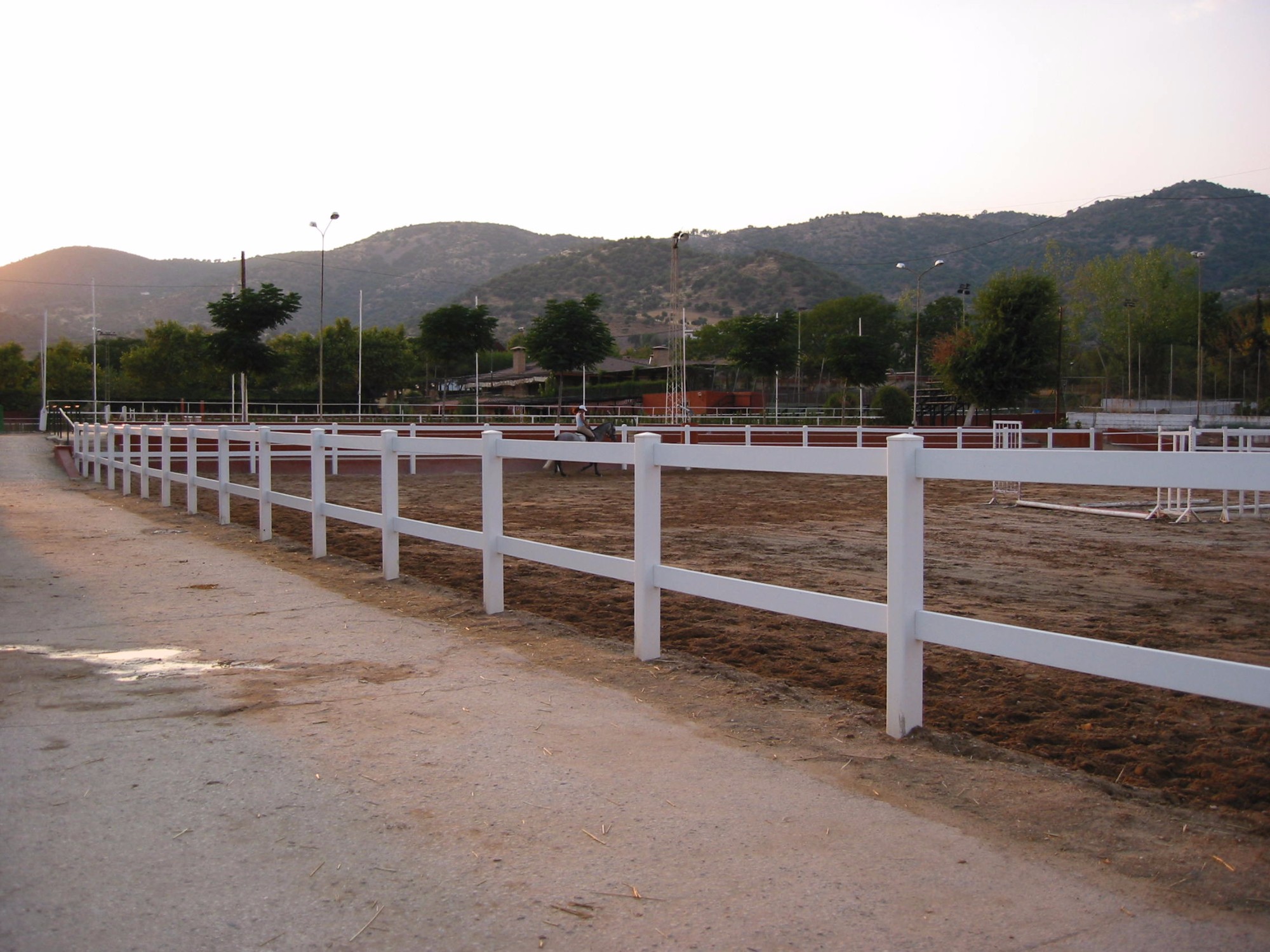 Cercado Post-Rail - Imagen 19
